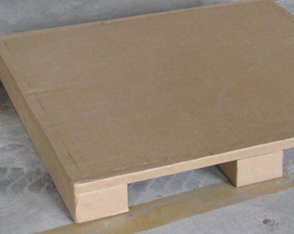 [托盤(pán)廠(chǎng)家]木托盤(pán)使用時(shí)應(yīng)該注意什么？雞蛋托盤(pán)解決了運(yùn)輸